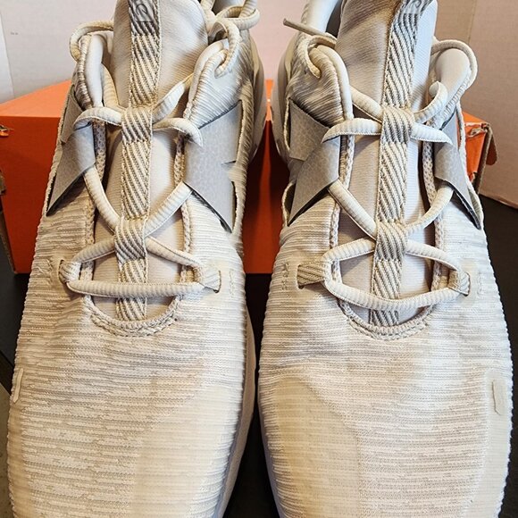 NIB Sz10🔥Nike RENEW ARENA  New Mens Off White Casual Training Shoes AJ5903-100 - Picture 6 of 9